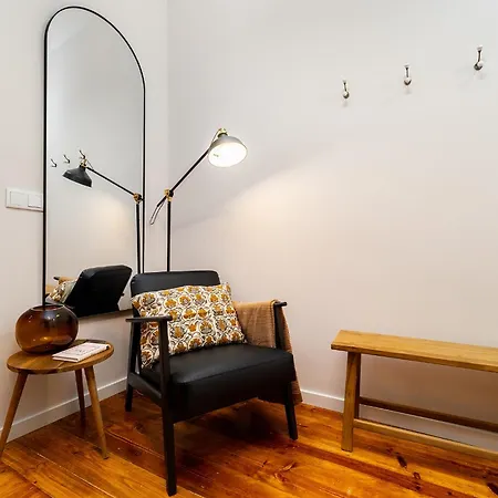Whome Flat Near Penha De Franca Views