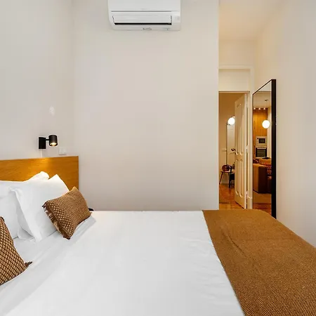 Whome Flat Near Penha De Franca Views *