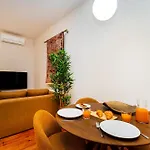 Whome Authentic Lisbon Flat Near Penha De Franca Views