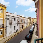 Whome Flat Near Penha De Franca Views Apartment *