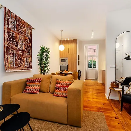 Appartamento Whome Flat Near Penha De Franca Views Lisbona