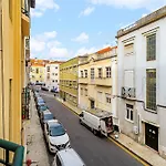 Whome Authentic Lisbon Flat Near Penha De Franca Views